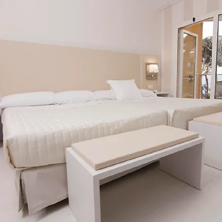 Estival Centurion Playa 4* كامبريلس