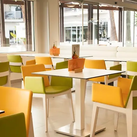 Estival Centurion Playa 4* Cambrils