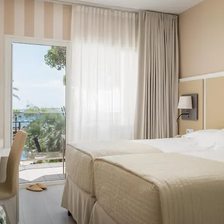Estival Centurion Playa 4* Cambrils