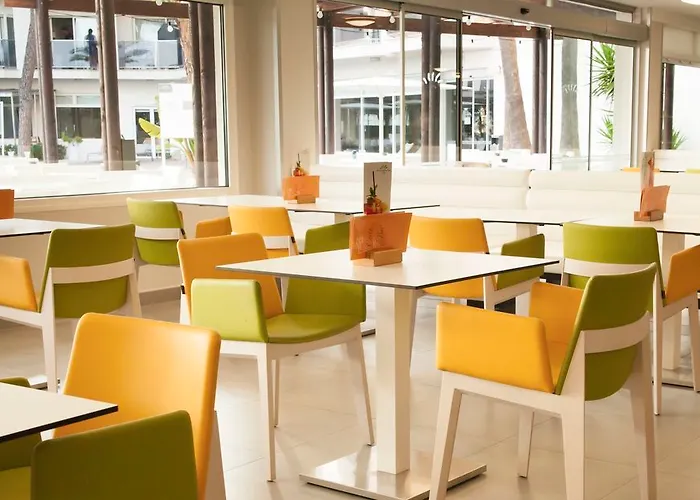 Estival Centurion Playa 4* Cambrils